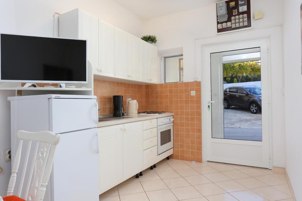 Apartments By The Sea Seget Donji, Trogir - 2029 Zewnętrze zdjęcie