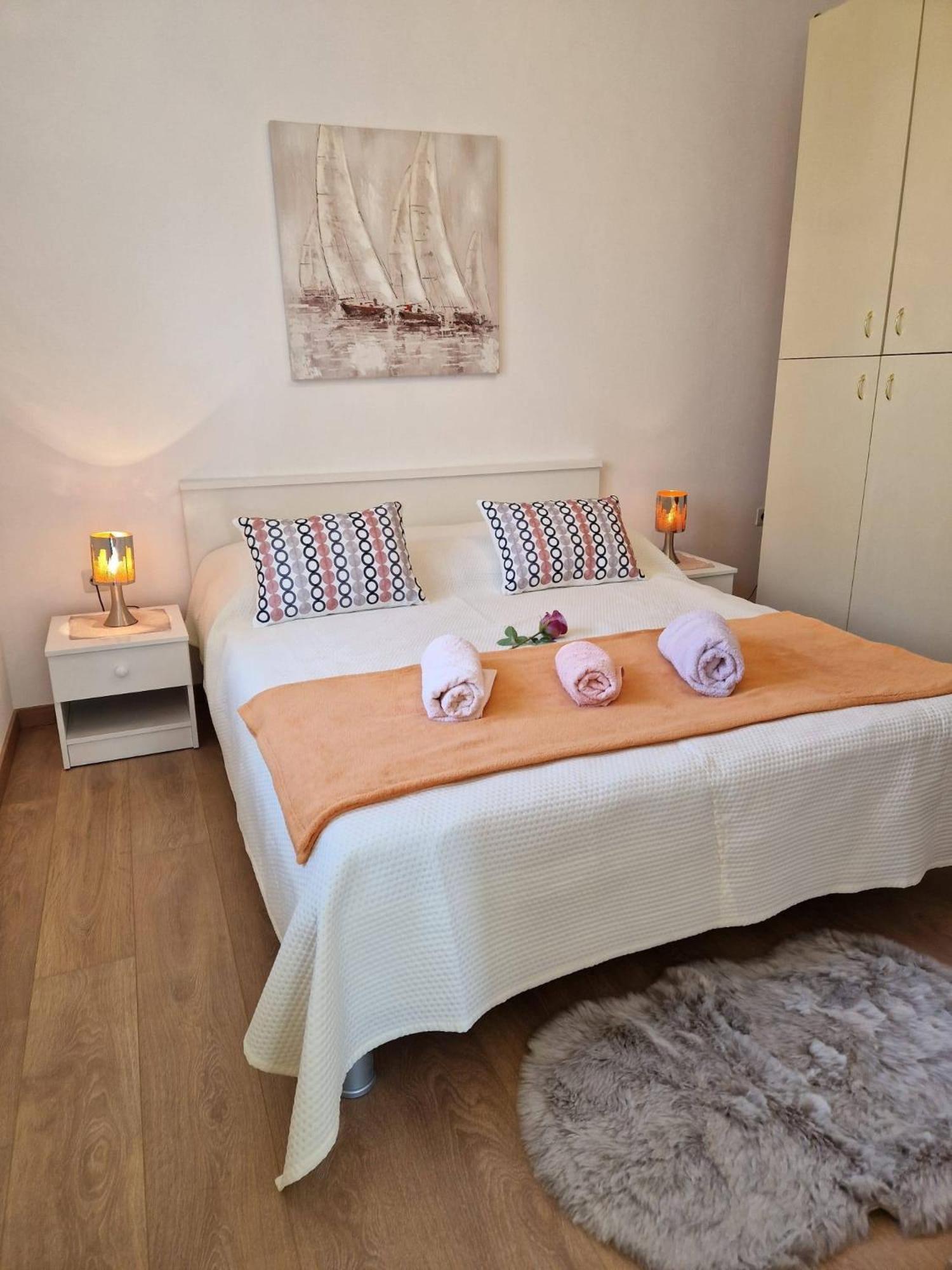 Apartments By The Sea Seget Donji, Trogir - 2029 Pokój zdjęcie